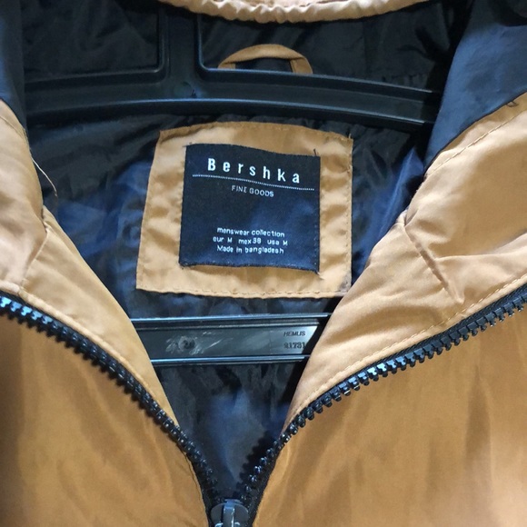 Bershka soft shell jacket Medium - Picture 2 of 3
